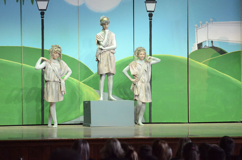 Mary Poppins (2016), photo 19 of 24