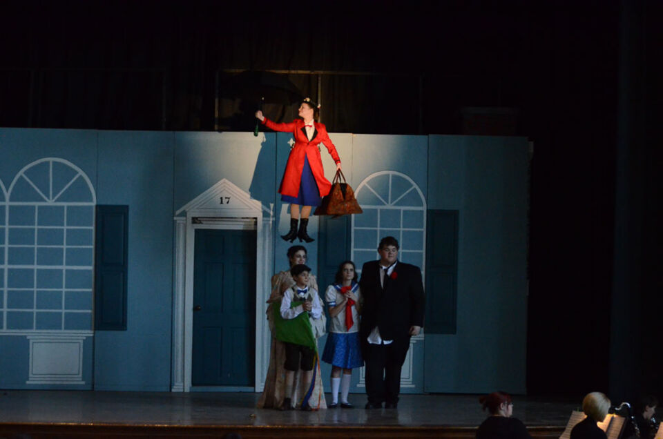 Mary Poppins (2016), photo 17 of 24