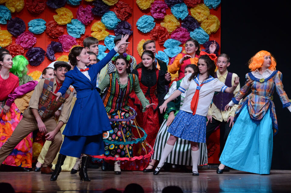 Mary Poppins (2016), photo 10 of 24