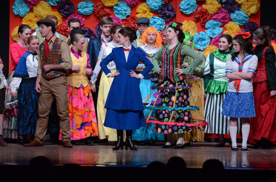 Mary Poppins (2016), photo 6 of 24
