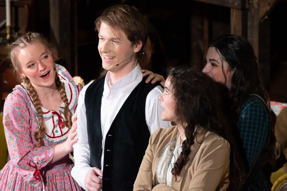 Little Women (2021), photo 46 of 71